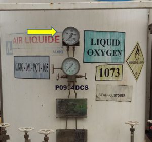 A differential pressure with a manifold used as a level gauge installed in a tank .